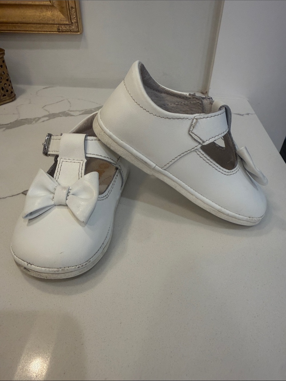 Angel Baby Minnie Bow Leather Mary Jane in White Size 5